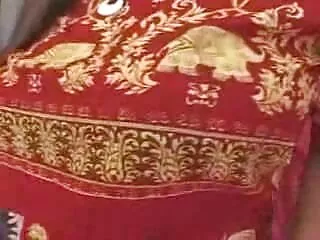 White MILF იღებს BBC– ს პირველად სამოყვარულო ვიდეოში